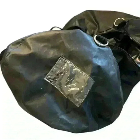 XL DUFFLE BAG - Picture 2 of 12